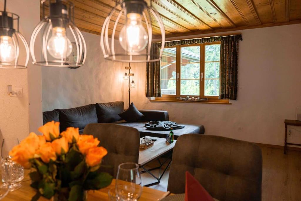 Peacefull Mountains View Apartment Kandersteg Ngoại thất bức ảnh
